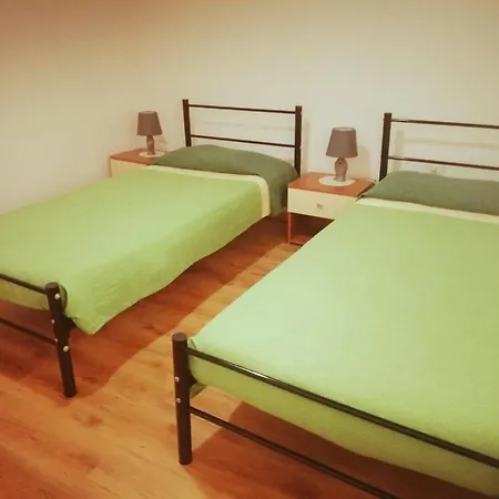 Sa Domu Antiga Feriehus Solarussa